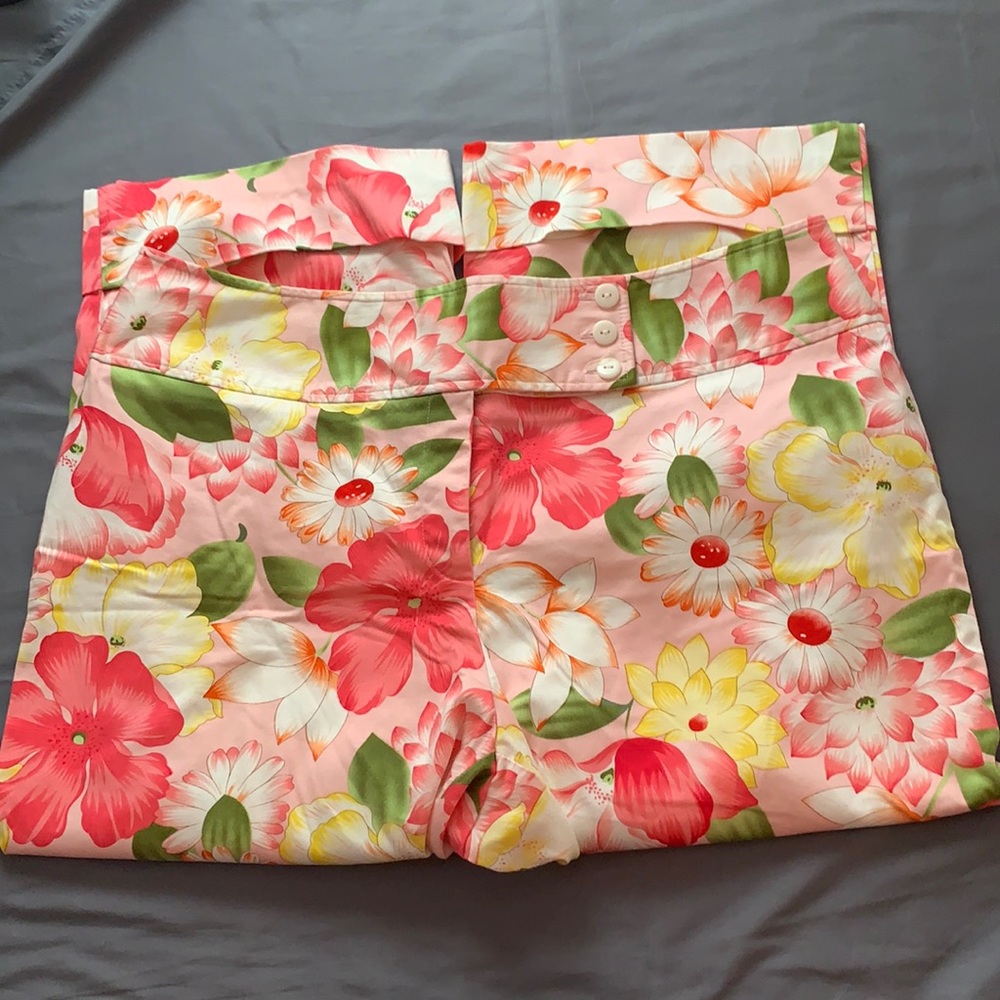 Courtenay Capris, Size 16 NWOT MAKE AN OFFER!!!